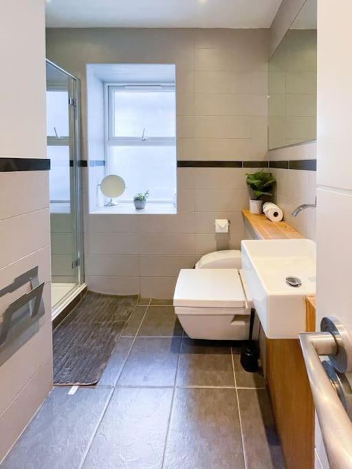 Edge14- Spacious, Stylish And Near The Beach! Newquay  Bagian luar foto