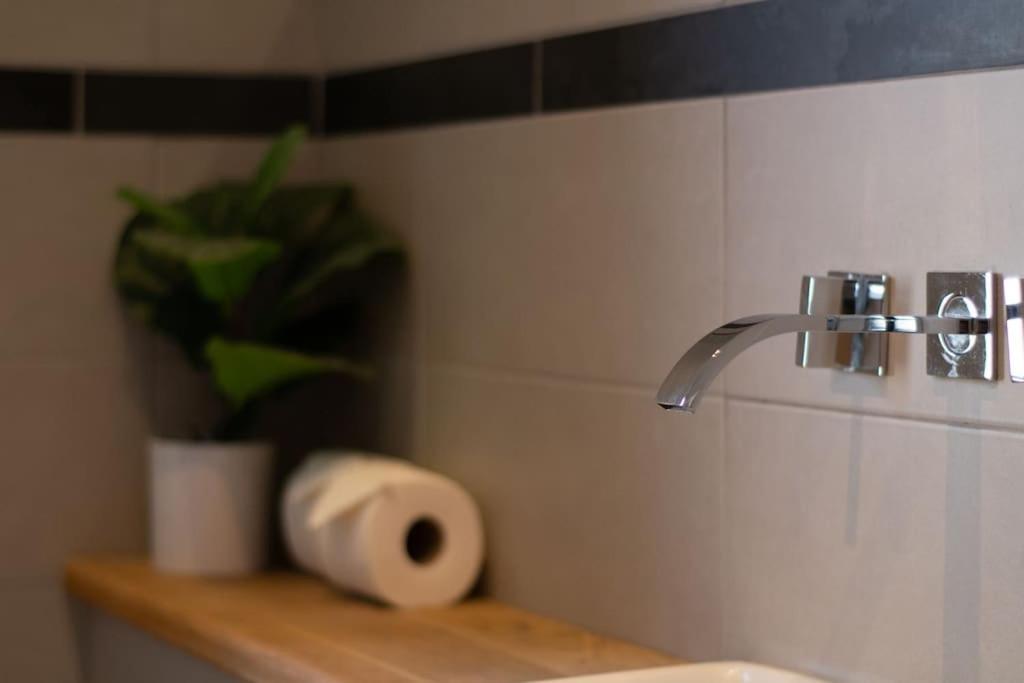 Edge14- Spacious, Stylish And Near The Beach! Newquay  Bagian luar foto