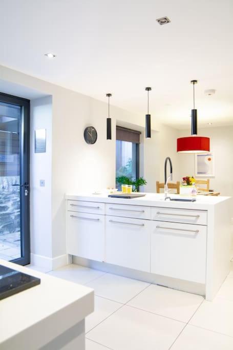 Edge14- Spacious, Stylish And Near The Beach! Newquay  Bagian luar foto